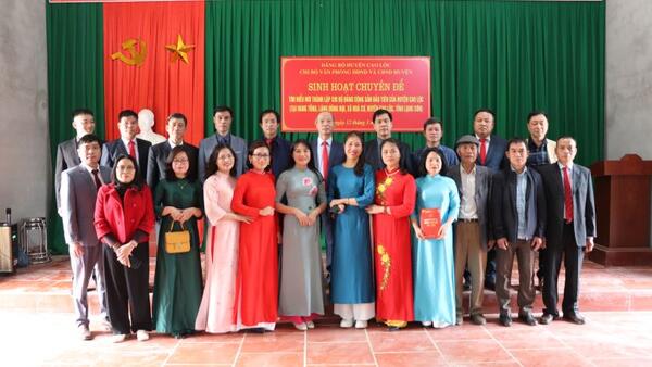 Sinh hoạt chuyên đề tại nơi thành lập Chi bộ Đảng đầu tiên của huyện Cao Lộc