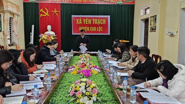 Ban đại diện HĐQT NHCSXH tỉnh kiểm tra tại huyện Cao Lộc