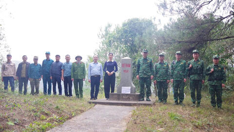 xã Cao Lộc tổ chức tuần tra bảo vệ biên giới