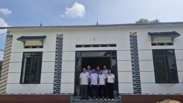 Thường trực Đảng ủy xã làm việc với các Chi bộ thôn trên địa bàn xẫ