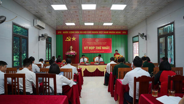 Xã Cao Lộc tổ chức thành công Kỳ họp thứ Nhất HĐND xã khóa II, nhiệm kỳ 2026-2031