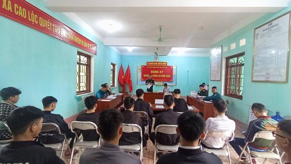 Ban CHQS xã Cao Lộc tổ chức đăng ký Nghĩa vụ Quân sự lần đầu cho công dân nam đủ 17 tuổi năm 2026.