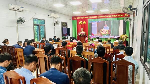 Đoàn ĐBQH tỉnh tiếp xúc với cử tri sau Kỳ họp thứ Nhất, Quốc hội Khóa XVI