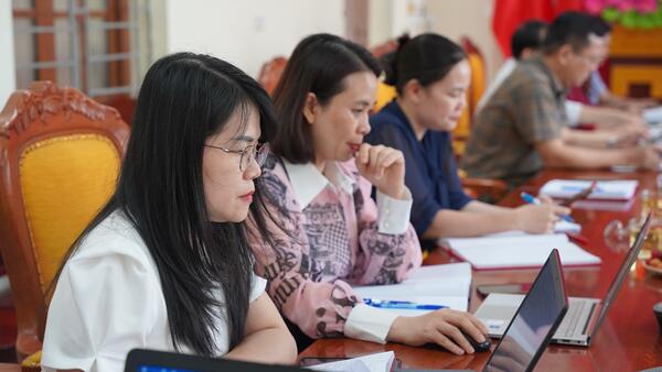 Đoàn nghiên cứu thực tế Khoa Nhà nước và Pháp luật, Trường Chính trị Hoàng Văn Thụ làm việc tại xã Cao Lộc