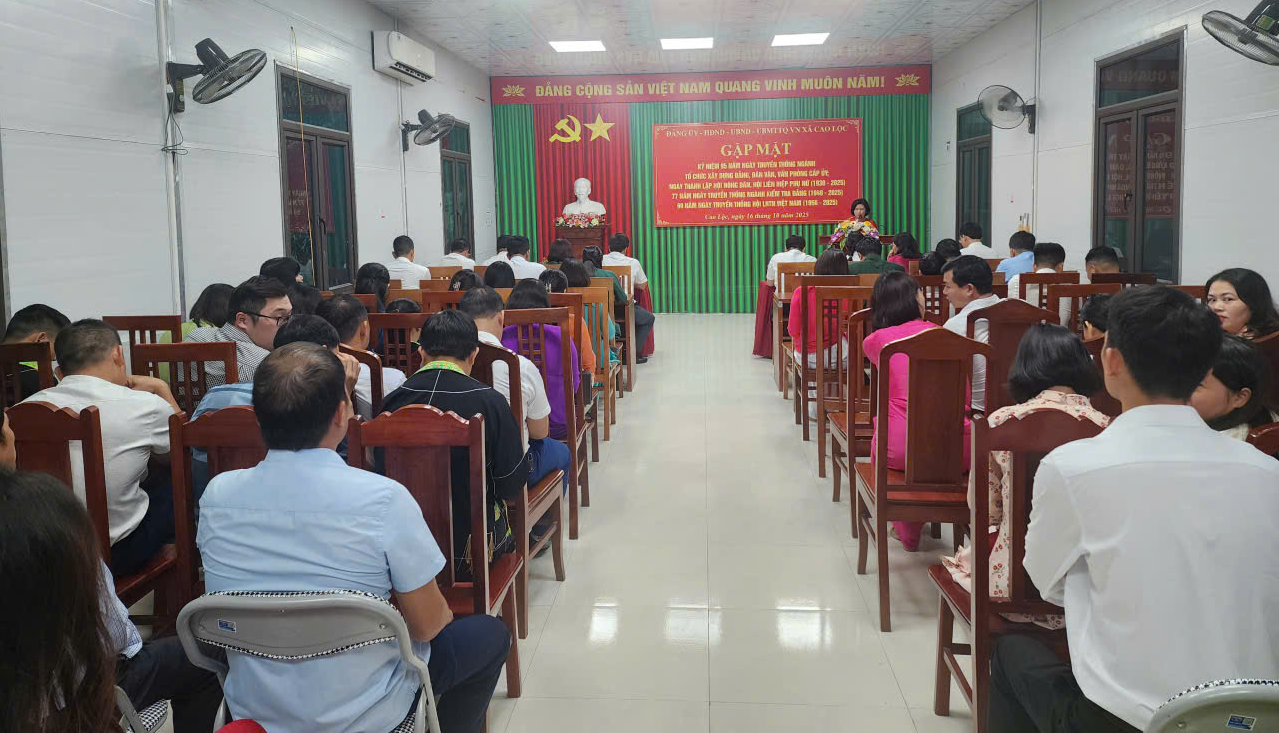 Xã Cao Lộc tổ chức gặp mặt kỷ niệm và giao lưu thể thao